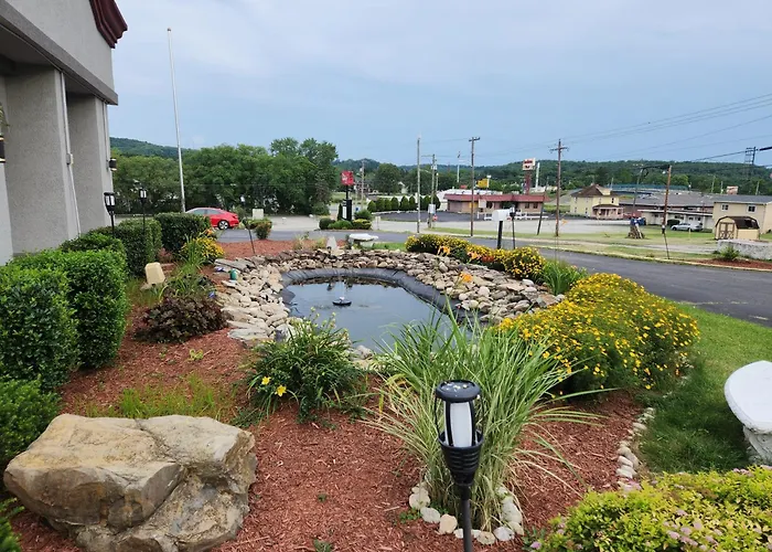 Red Roof Inn & Suites Vineland - Buena