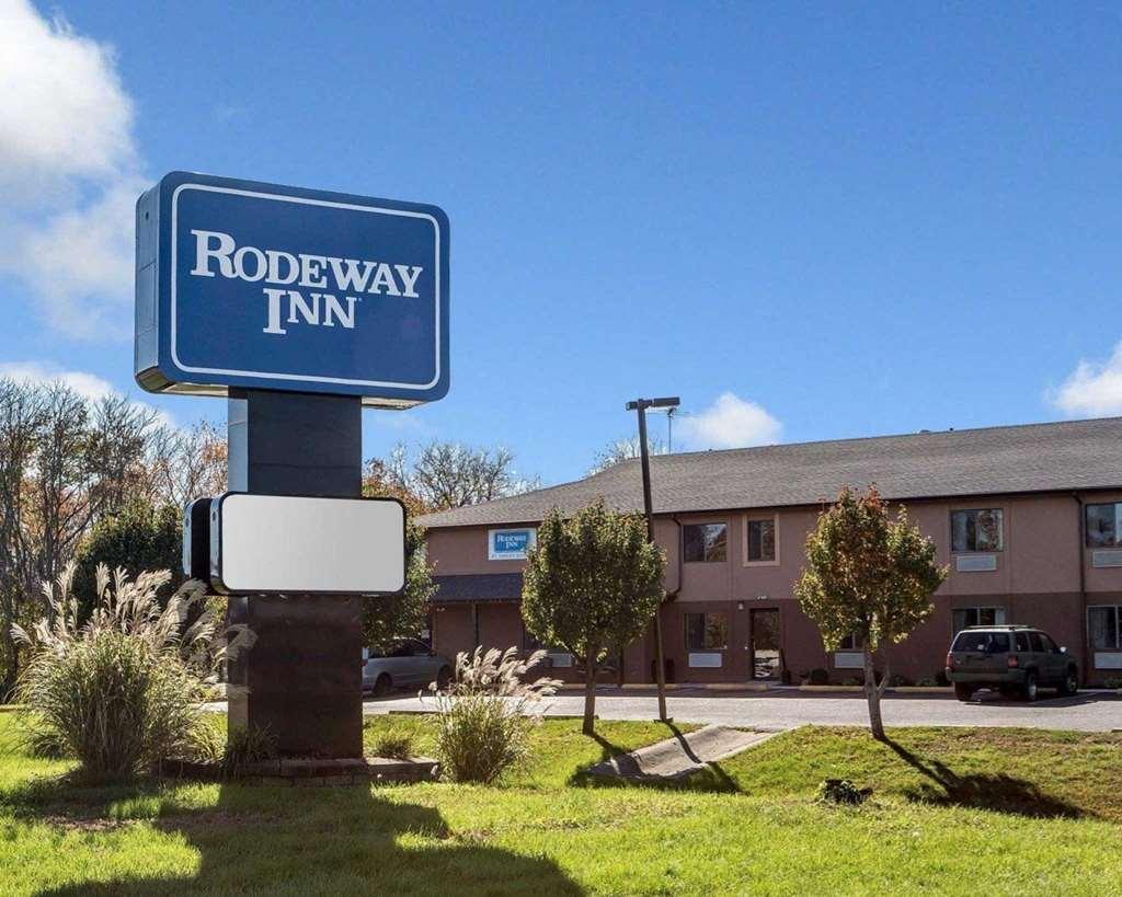 Hotel Red Roof & Vineland - Buena