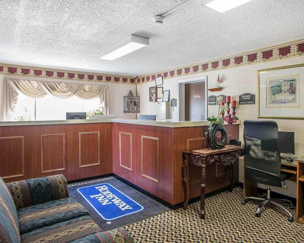 Hotel Red Roof & Vineland -