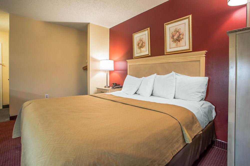 Hotel Red Roof & Vineland -