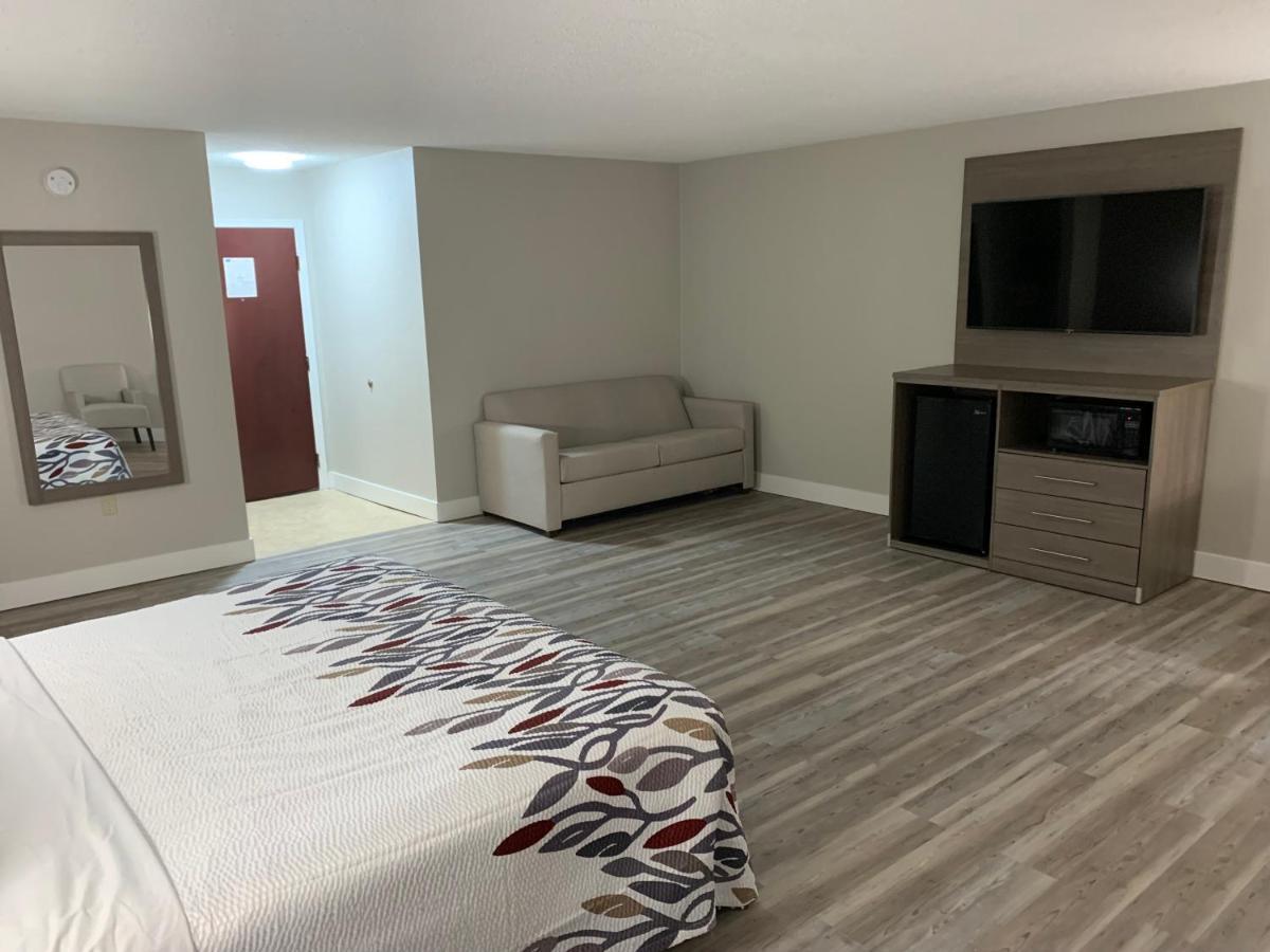 Hotel Red Roof & Vineland - Buena