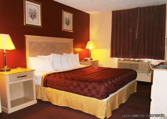 Hotel Red Roof & Vineland - Buena