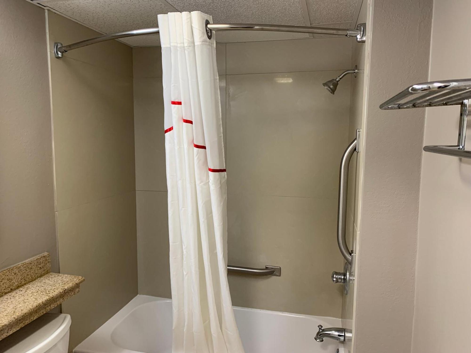 Hotel Red Roof & Vineland - 2*