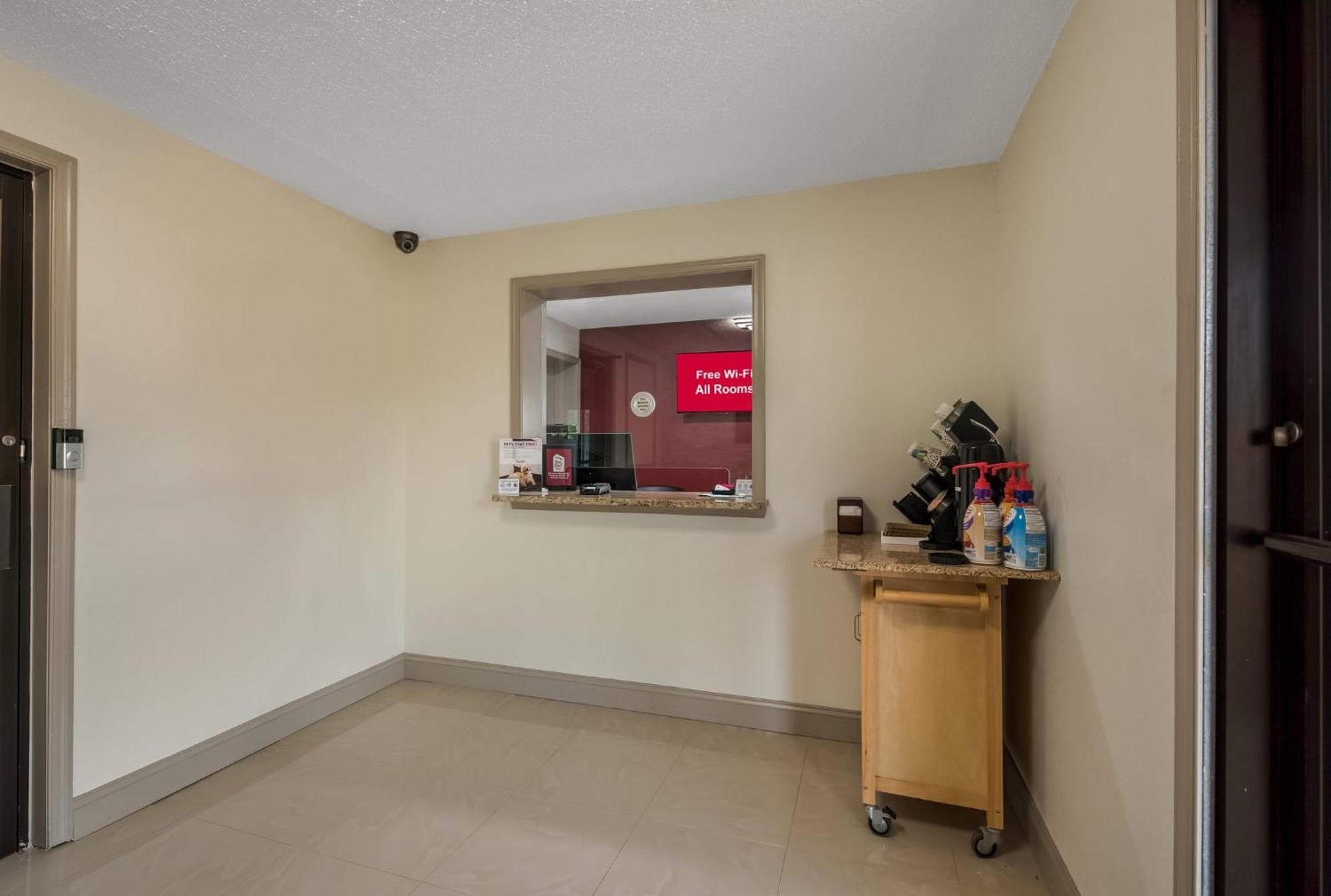 Hotel Red Roof & Vineland -
