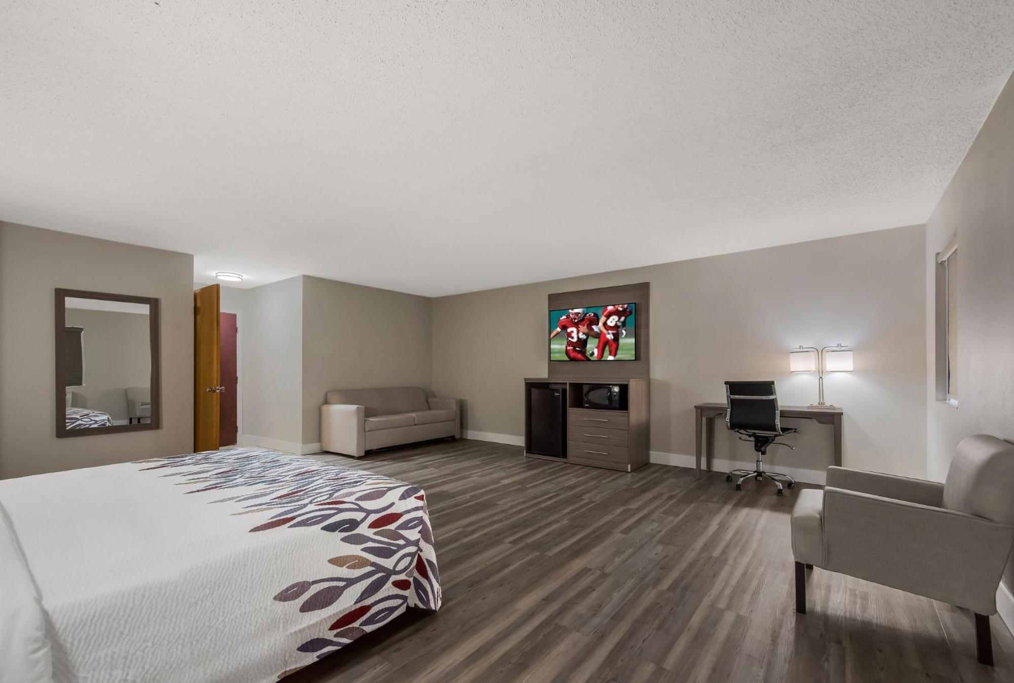 Hotel Red Roof & Vineland - 2*