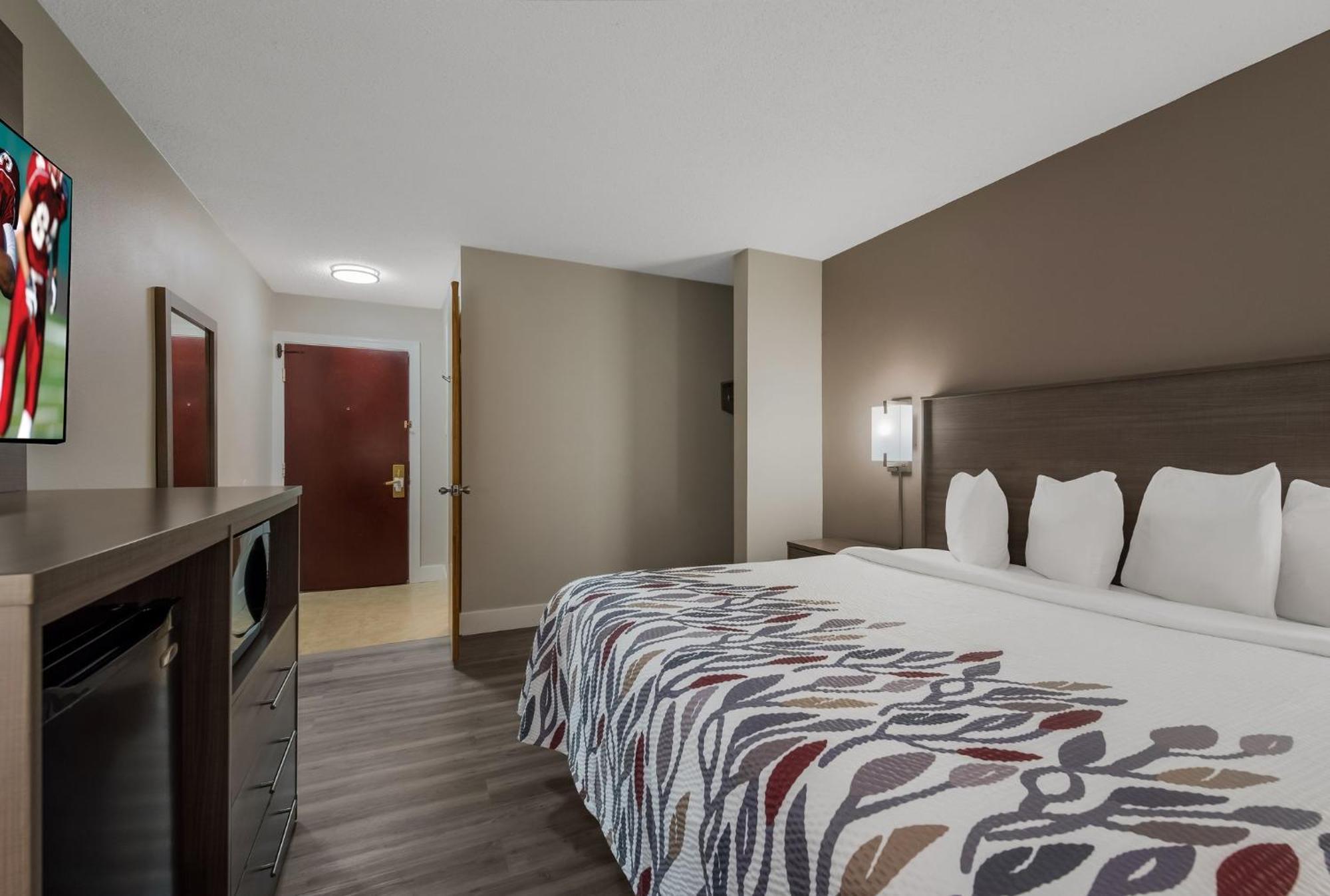 Hotel Red Roof & Vineland - 2*