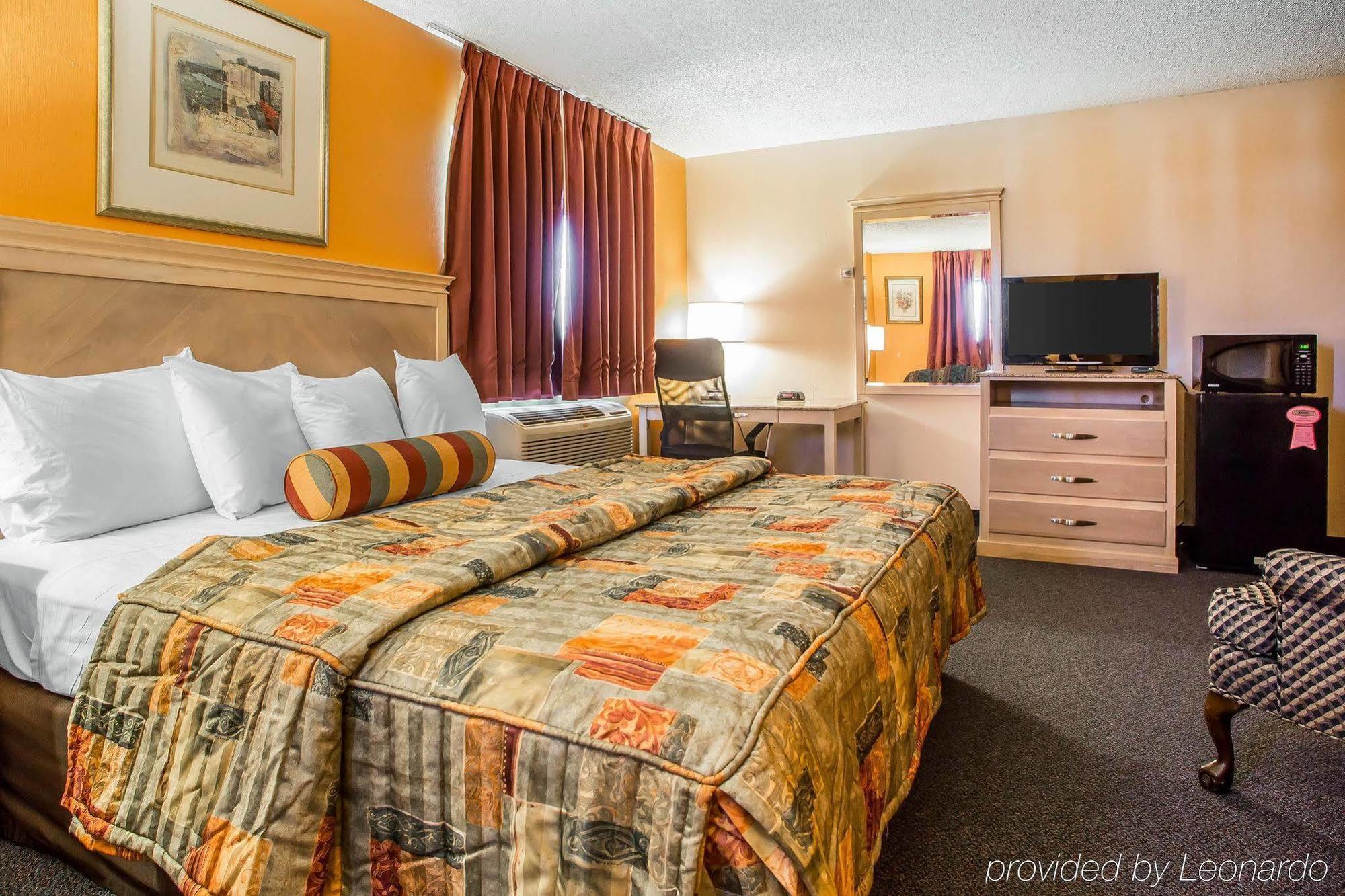 Hotel Red Roof & Vineland - 2*